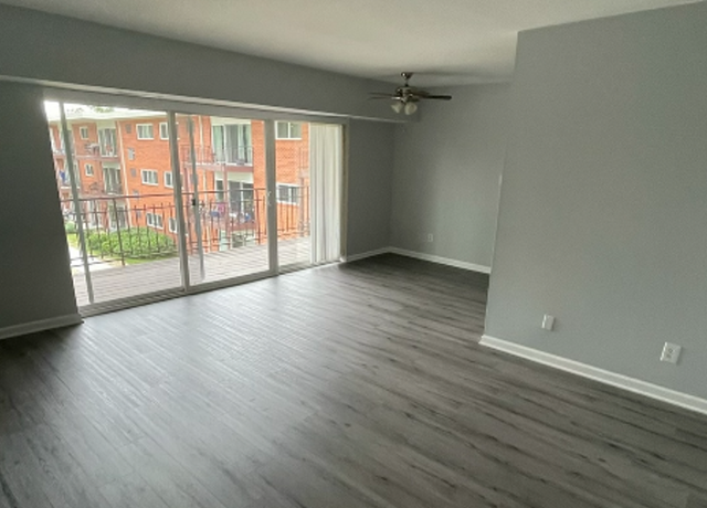 Photo of 310 Caroline Dr Unit 110, La Plata, MD 20646