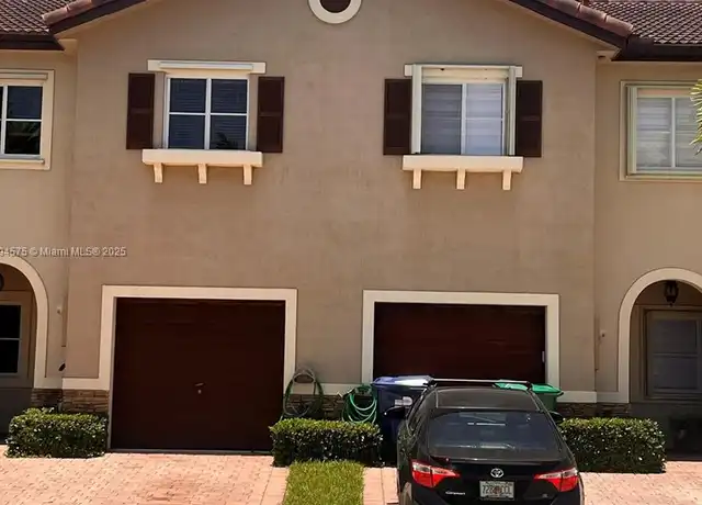 Property at 22014 SW 89th Ct, Cutler Bay, FL, 33190, 3 beds, 2.5 baths, [object Object]