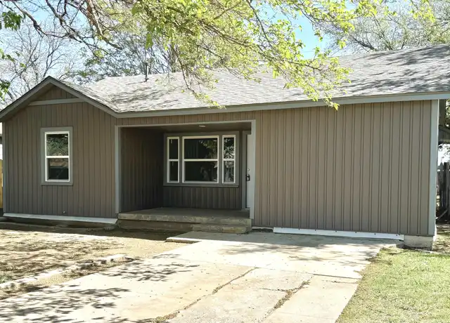 Property at 2009 49th St, Lubbock, TX, 79412, 3 beds, 1 bath, [object Object]