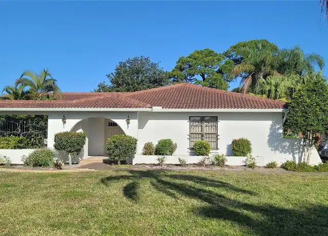 Property at 3631 Avenida Madera, Bradenton, FL, 34210, 3 beds, 2.5 baths, [object Object]