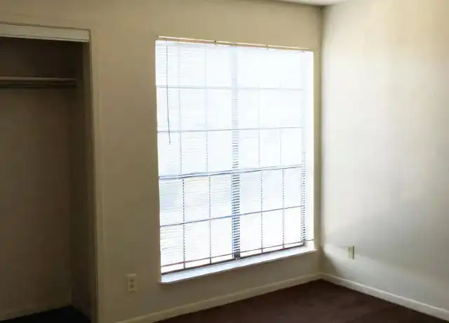 Property at 8824 Old McGregor Rd Unit 105, Waco, TX, 76712, 2 beds, 1 bath, [object Object]