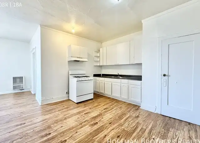 Property at 2606 Normandie Ave Unit 7, Los Angeles, CA, 90007, 0 beds, 1 bath, [object Object]