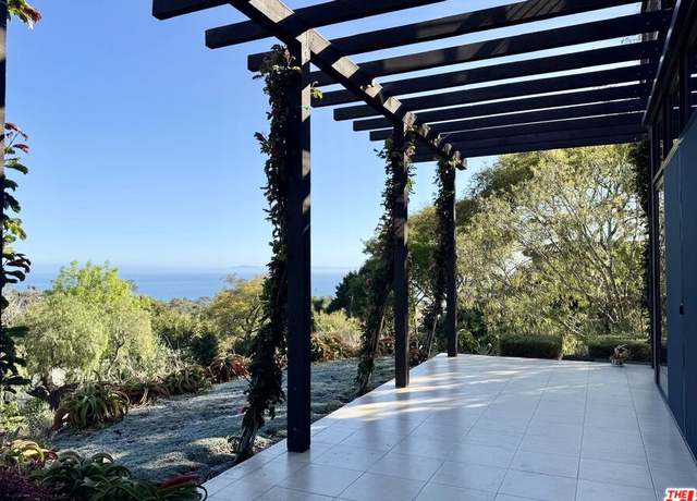 Photo of 401 Nicholas Ln, Santa Barbara, CA 93108