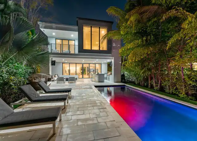 Property at 310 SE 11th Ave, Fort Lauderdale, FL, 33301, 5 beds, 5 baths, [object Object]
