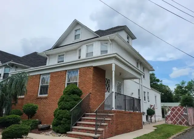 Property at 122 Somerset St, Somerville, NJ, 08876, 2 beds, 1 bath, [object Object]