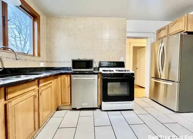 Property at 80 Wallingford Rd Unit 1, Boston, MA, 02135, 4 beds, 1.5 baths, [object Object]
