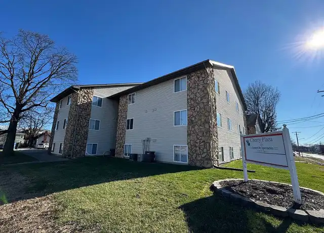Property at Cherry Plaza - 1210 E Cherry St, Springfield, MO, 65802, 2 beds, 2 baths, [object Object]