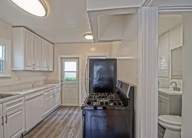 Property at 518 S Catalina Ave, Redondo Beach, CA, 90277, 1 bed, 1 bath, [object Object]