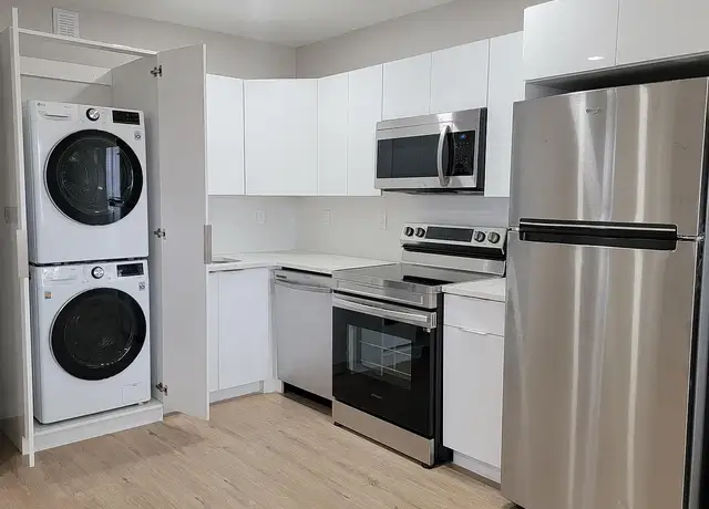 Photo of 12 NE 188th St, Miami, FL 33179
