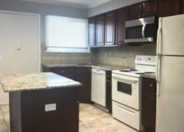 Property at 95 Park St Unit 10, Montclair, NJ, 07042, 3 beds, 1.5 baths, [object Object]