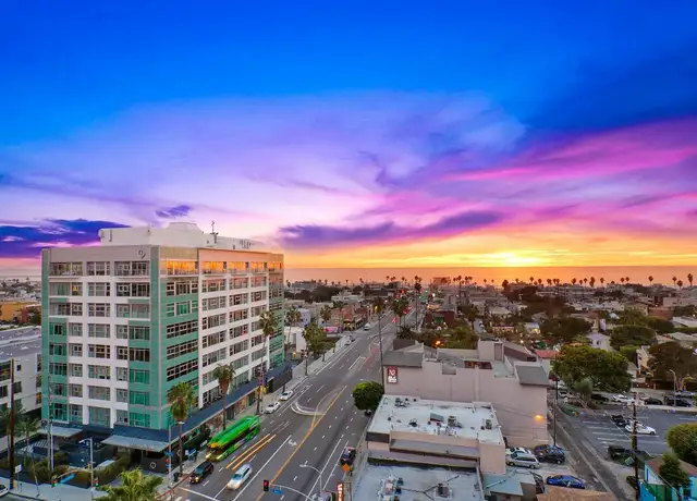 Photo of 415 Washington Blvd, Marina del Rey, CA 90292
