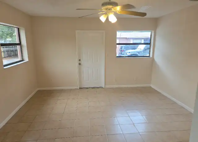 Property at 2004 NW 27th St Unit 4, Oakland Park, FL, 33311, 3 beds, 1 bath, [object Object]