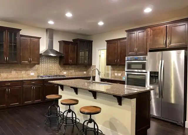 Property at 8403 NE 151st Pl, Kenmore, WA, 98028, 5 beds, 3.5 baths, [object Object]