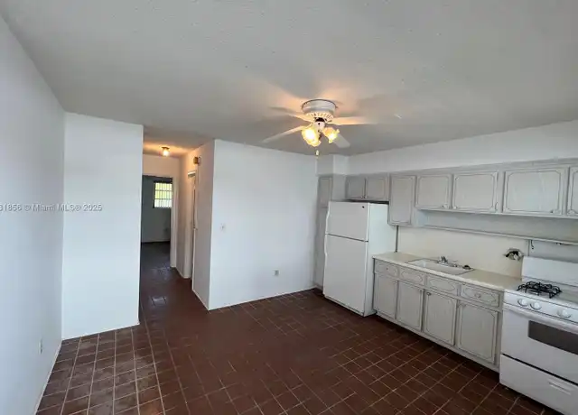 Property at 524 Washington Ave #311, Miami Beach, FL, 33139, 1 bed, 1 bath, [object Object]