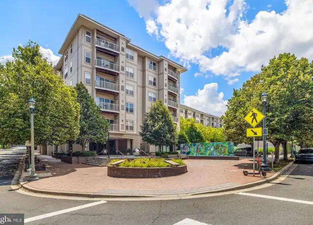 Property at 8045 Newell St, Silver Spring, MD, 20910, 1 bed, 1 bath, [object Object]