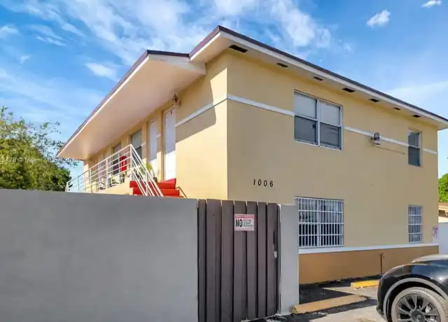 Property at 1006 10th St Unit 2, West Palm Beach, FL, 33401, 2 beds, 1 bath, [object Object]