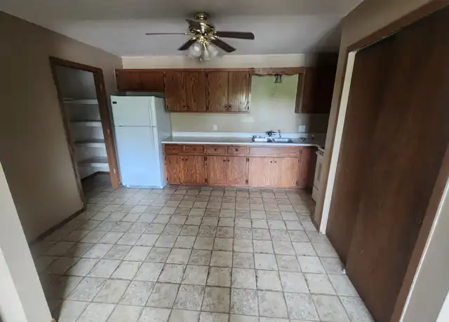 Property at 3209 Stanford Ln, West Bend, WI, 53090, 2 beds, 1 bath, [object Object]