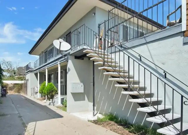 Property at 2901 Octavia St Apt 2, Oakland, CA, 94619, 2 beds, 1 bath, [object Object]
