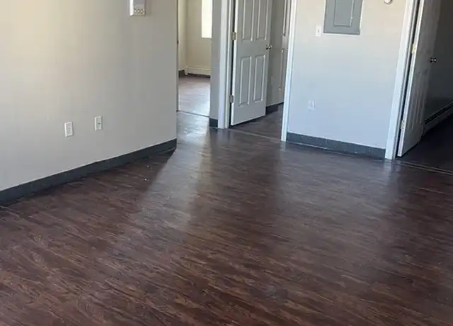 Property at 287 Hartwell St Unit 1, Fall River, MA, 02721, 3 beds, 1 bath, [object Object]