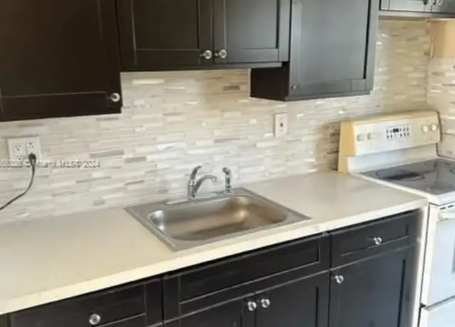 Property at 13990 NE 20th Ct Unit 3, North Miami Beach, FL, 33181, 1 bed, 1 bath, [object Object]
