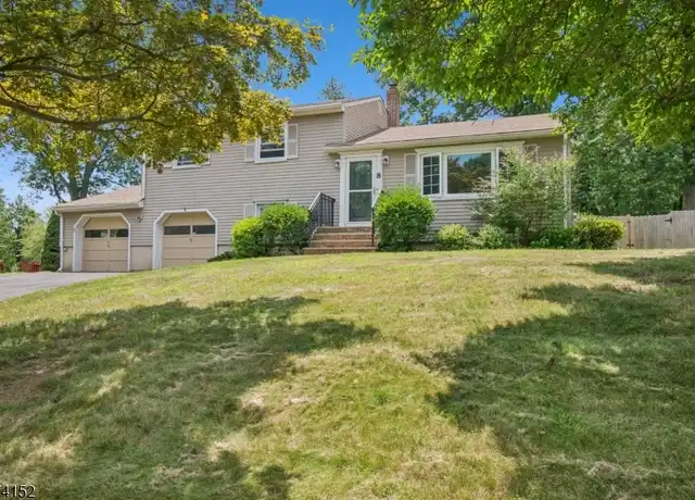 Property at 8 Crescent Dr, Whippany, NJ, 07981, 3 beds, 2 baths, [object Object]