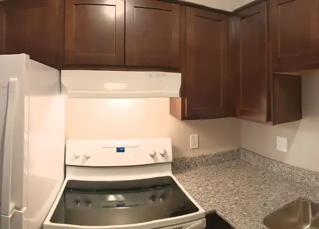 Property at 233 11th Ave NE Unit 233, Austin, MN, 55912, 1 bed, 1 bath, [object Object]