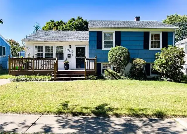 Property at 1009 Kennon Ct, Rockville, MD, 20851, 3 beds, 2 baths, [object Object]