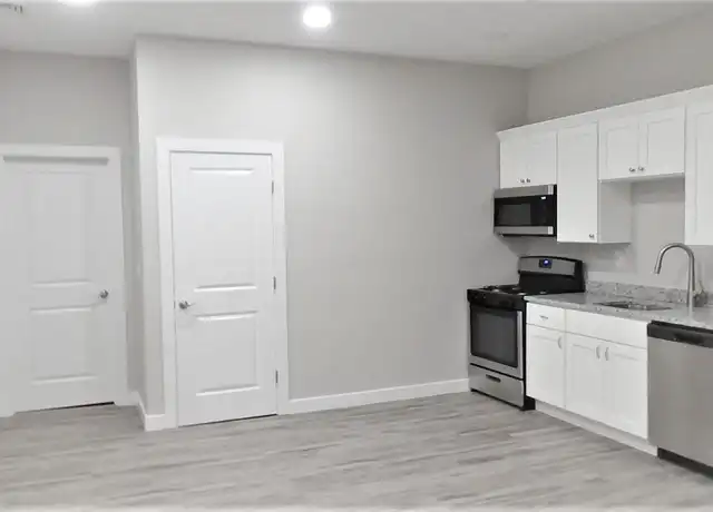Property at 62 Lowell St Unit 7, Manchester, NH, 03101, 1 bed, 1 bath, [object Object]