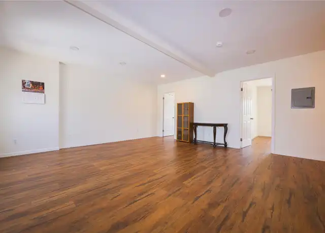 Property at 79 Railroad Ave Apt 2, Middletown, NY, 10940, 2 beds, 1 bath, [object Object]