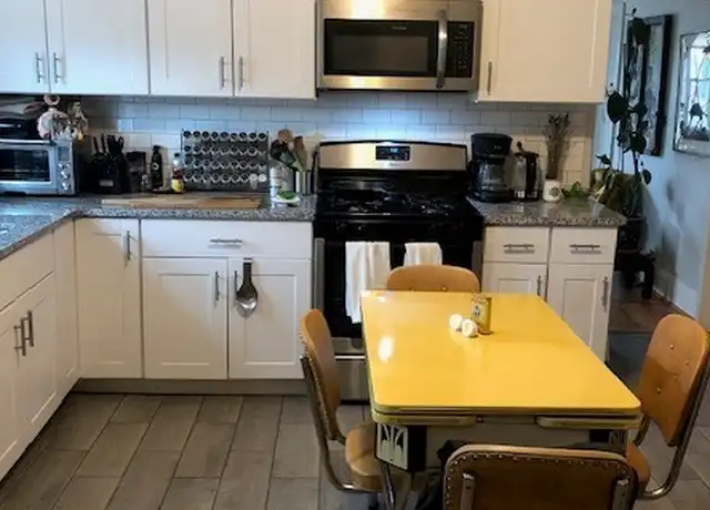 Property at 36 E Transit St Unit 3, Providence, RI, 02906, 4 beds, 2 baths, [object Object]