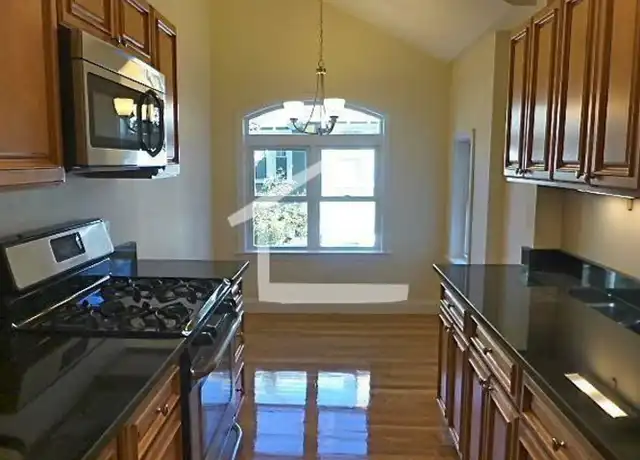 Property at 172 Fuller St, Brookline, MA, 02446, 2 beds, 1 bath, [object Object]