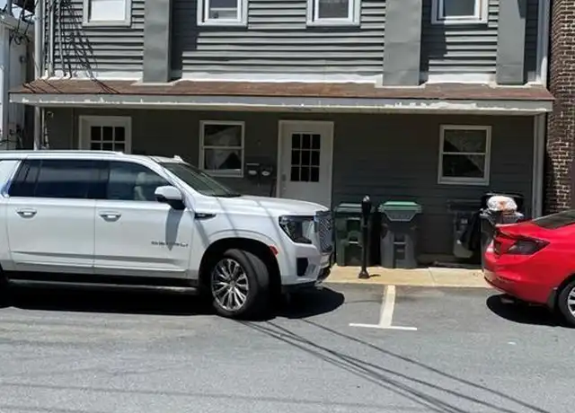 Property at 9 1st St Unit A2, Warwick, NY, 10990, 1 bed, 1 bath, [object Object]