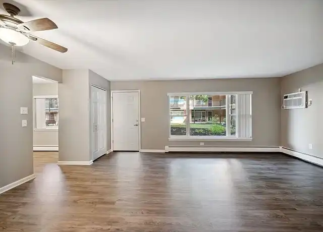 Property at 3838 W Sylvania Ave, Toledo, OH, 43623, 1-2 bed, 1-1.5 bath, [object Object]