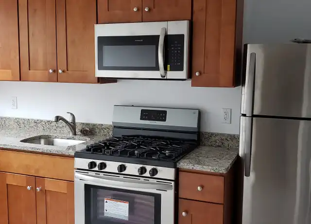 Property at 241 Freeman St Unit 6, Brookline, MA, 02446, 4 beds, 1.5 baths, [object Object]
