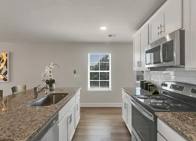 Property at Sugarloaf Landing - 3440 Sugarloaf Pkwy, Lawrenceville, GA, 30044, 2 beds, 2.5 baths, [object Object]