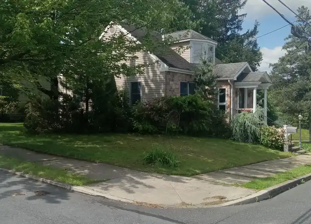 Property at 250 Wagner Ave, Hellertown, PA, 18055, 2 beds, 1 bath, [object Object]