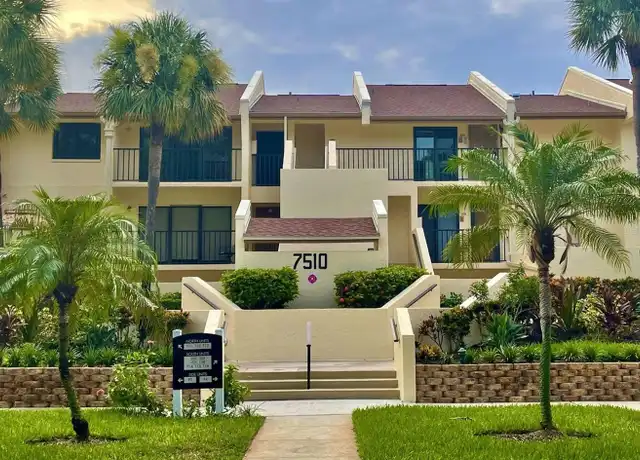 Property at 7510 Sunshine Skyway Ln S, St. Petersburg, FL, 33711, 1 bed, 2 baths, [object Object]