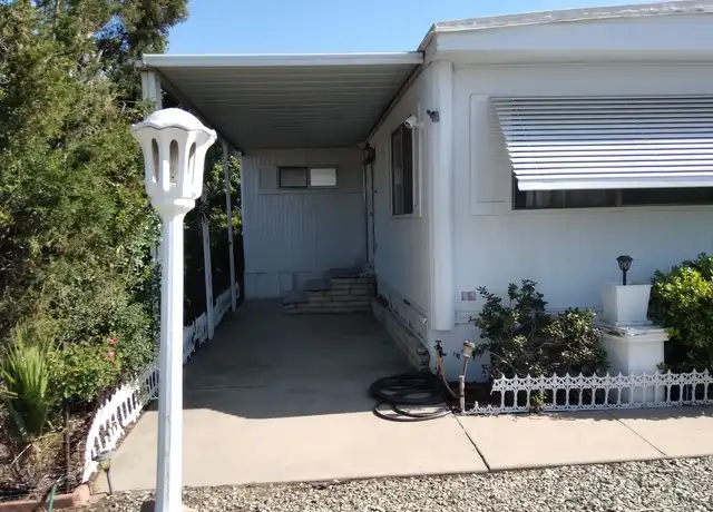 Property at 23156 Skylink Dr, Canyon Lake, CA, 92587, 2 beds, 1.5 baths, [object Object]