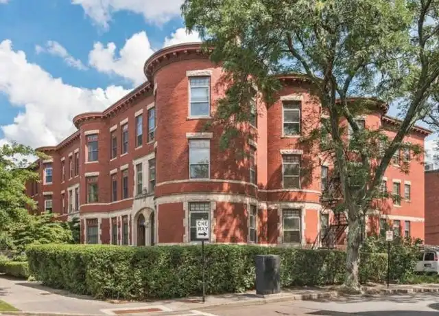 Property at 1878 Beacon St, Brookline, MA, 02445, 1 bed, 1 bath, [object Object]