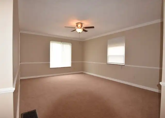 Property at 285 Union St Unit B, Newark, OH, 43055, 1 bed, 1 bath, [object Object]