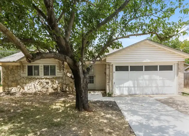 Property at 1814 SE 4th St, Grand Prairie, TX, 75051, 3 beds, 2 baths, [object Object]