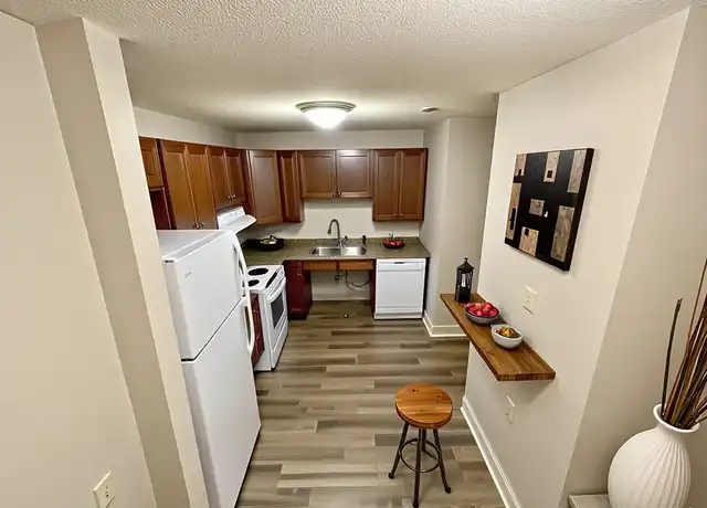 Property at Emerald Pointe - 7611 36th Ave N, New Hope, MN, 55427, 1 bed, 1 bath, [object Object]