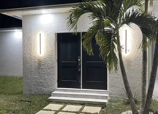 Property at 171 5th St, Naples, FL, 34113, 2 beds, 1 bath, [object Object]