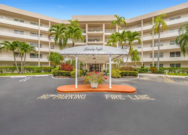 Property at 3960 Oaks Clubhouse Dr #510, Pompano Beach, FL, 33069, 3 beds, 2 baths, [object Object]