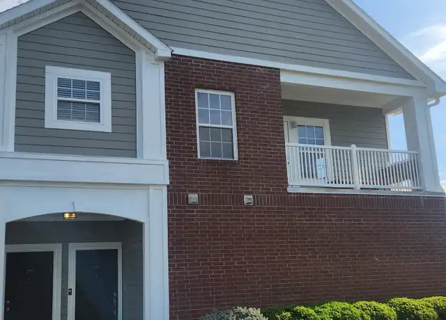 Property at 9657 Rialto Trl, Indianapolis, IN, 46280, 2 beds, 2 baths, [object Object]