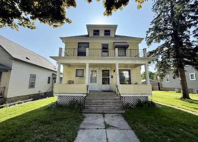 Property at 1303 S 19th St, Sheboygan, WI, 53081, 2 beds, 1 bath, [object Object]
