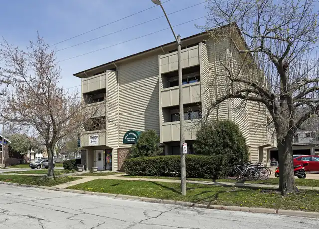 Property at 911 W Springfield Ave, Urbana, IL, 61801, 1 bed, 1 bath, [object Object]