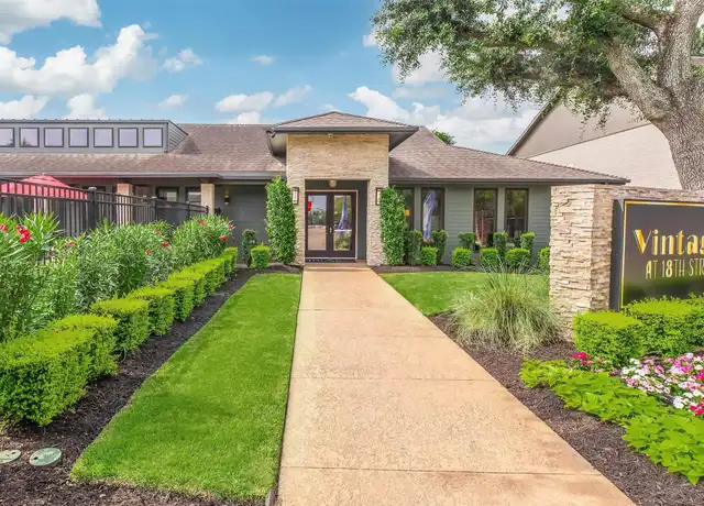 Property at 1700 Seaspray Ct Unit 1227, Houston, TX, 77008, 3 beds, 2 baths, [object Object]