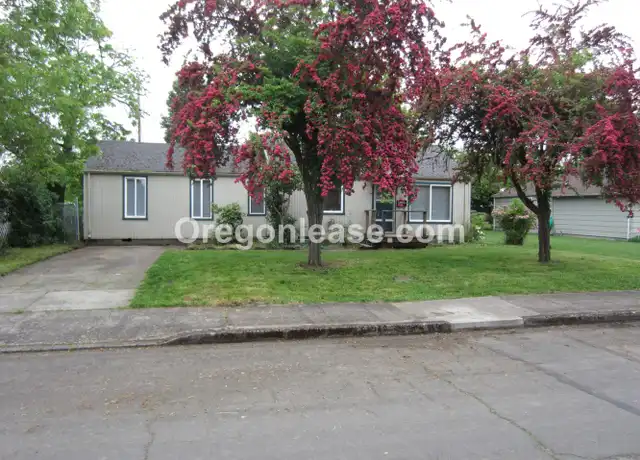 Property at 325 26th St, Springfield, OR, 97477, 3 beds, 1.5 baths, [object Object]