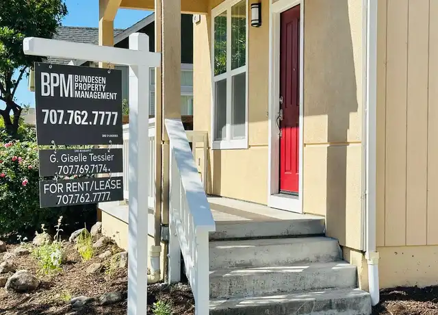 Property at 749 Fresno Ave, Santa Rosa, CA, 95407, 3 beds, 2.5 baths, [object Object]